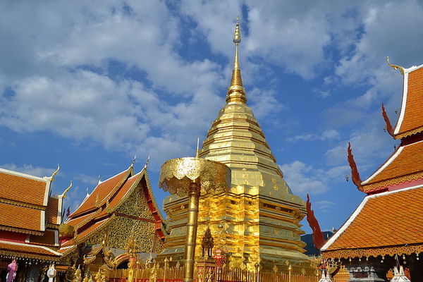 Wat Phrathat Doi Suthep, Travel to Chiang Mai